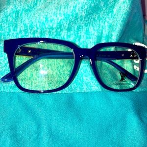 Blue light blocking glasses